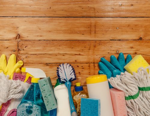 cleaning-supply-wood-flatlay